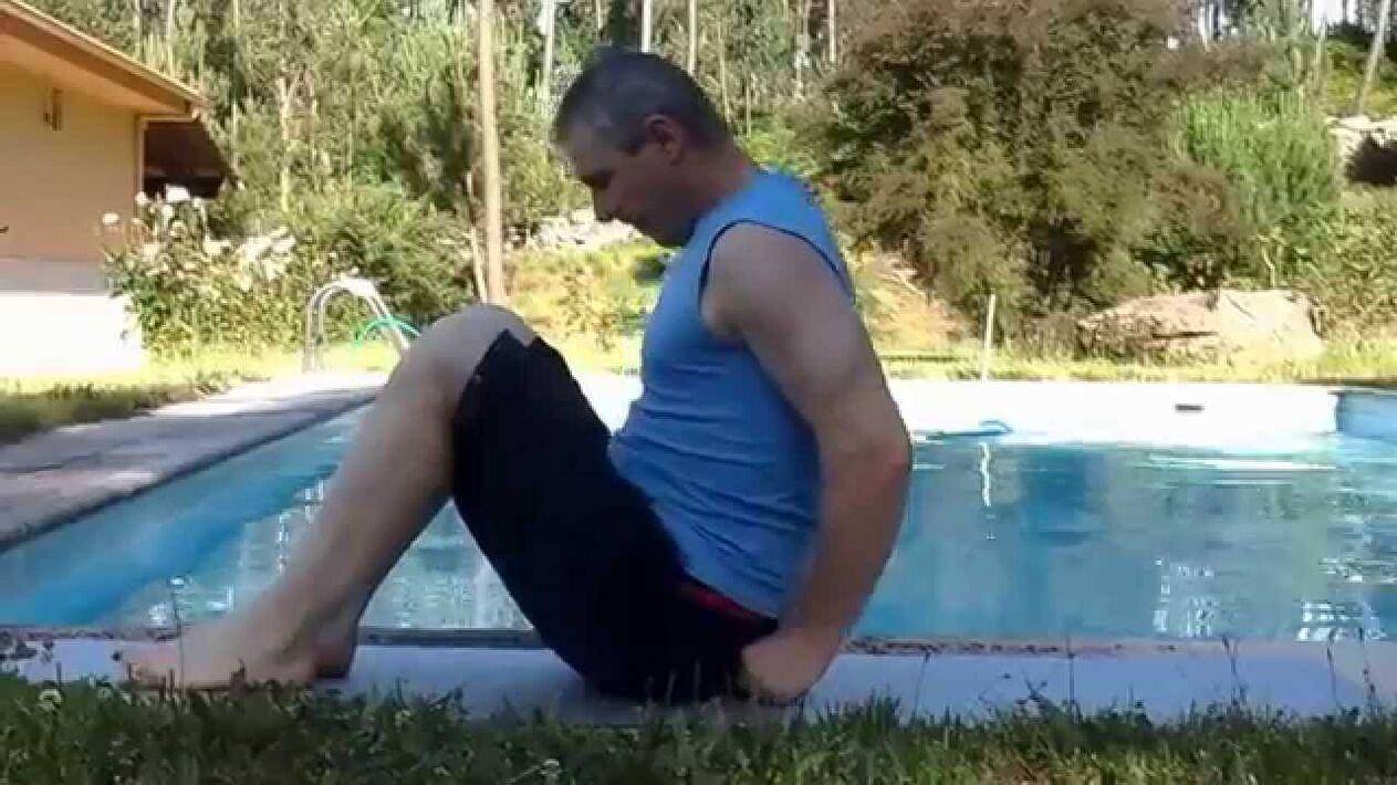 marcher sur les fesses avec une prostatite